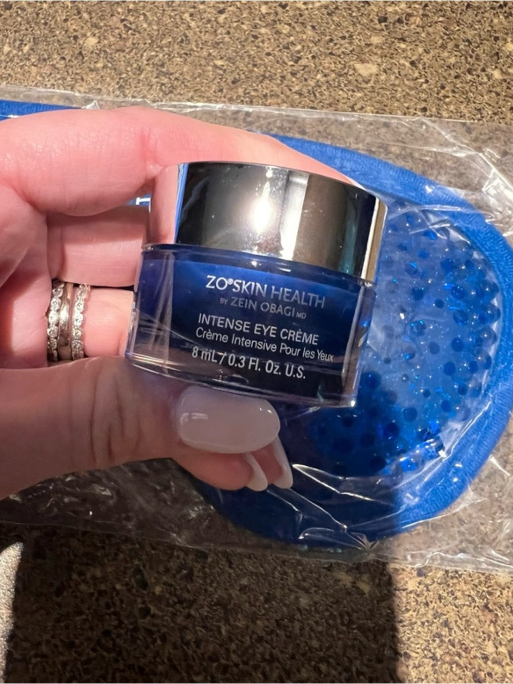 ZO Skin Health Blue Gel Eye Mask - Picture 2 of 3